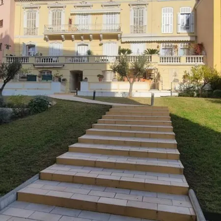 Appartement 2 Pieces Centre Jardin Bioves