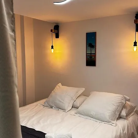 Apartment 2 Pieces Centre Jardin Bioves