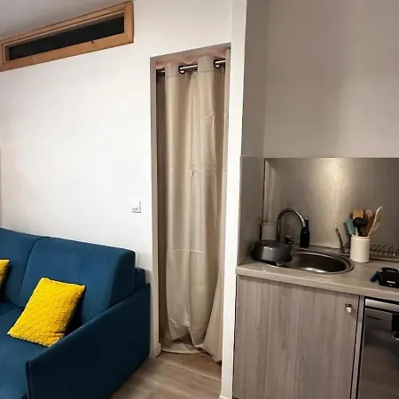 Appartement 2 Pieces Centre Jardin Bioves *