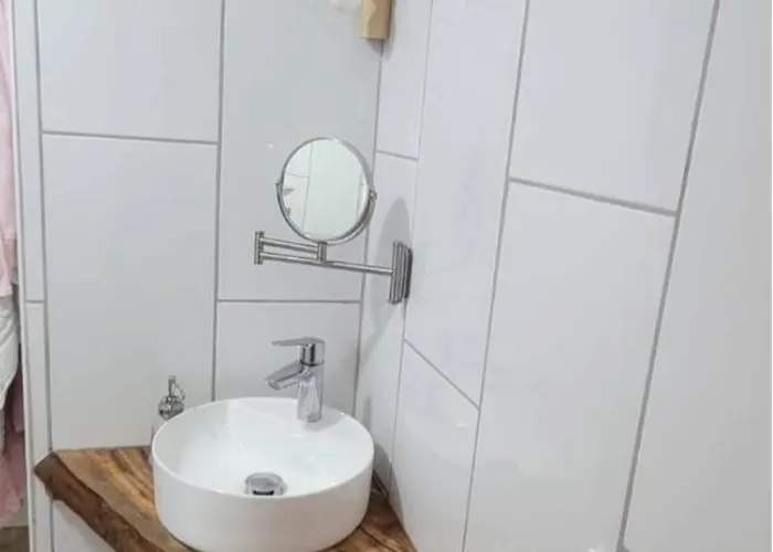 דירה 2 Pieces Centre Jardin Bioves *