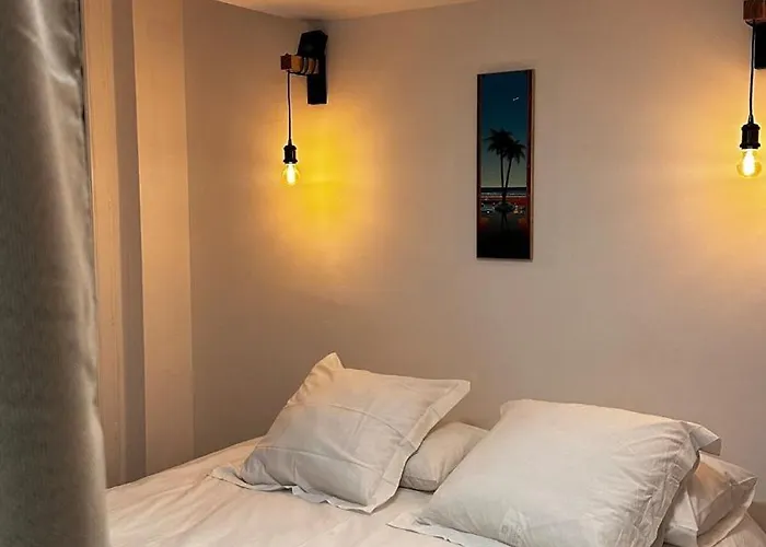 Апартаменти 2 Pieces Centre Jardin Bioves