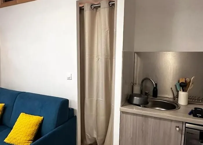 Апартаменти 2 Pieces Centre Jardin Bioves *